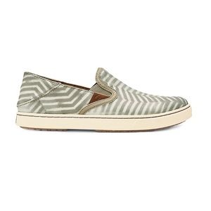 OluKai Slit & Off-White Pehuea Sneakers Women’s Size 5 Fold Down Heel High Arch